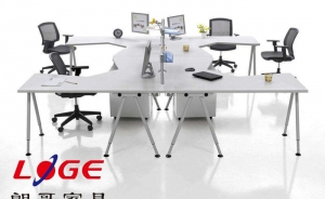 為什么定制辦公家具如此受各企業(yè)的歡迎呢？