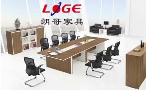 定制板式辦公家具時(shí)需考慮哪些因素？